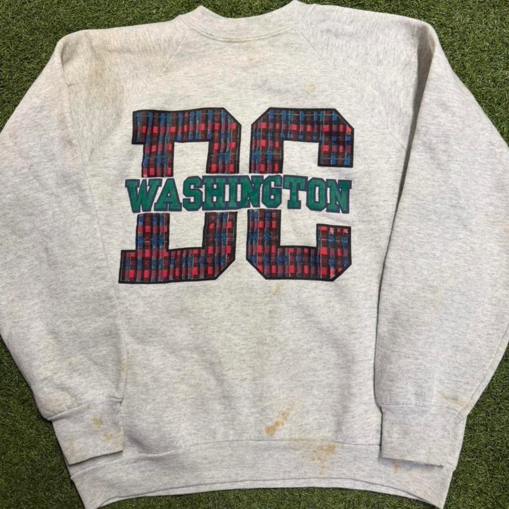 DC Shoes grey crewneck sweatshirt Size L #skateboarding